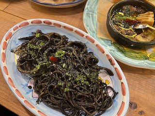 イカ墨パスタの画像
