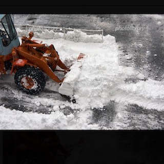 働く車の画像